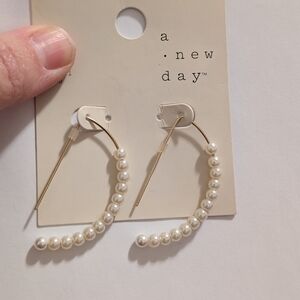 COPY - Earrings, never worn